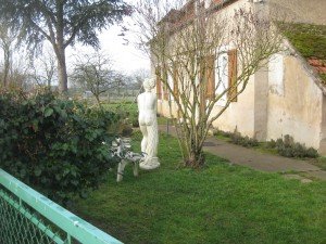 Hub, I believe you also used to have such a statue in your garden, or was it Ans herself?