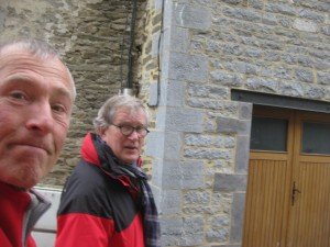 Typische huizen in arduinsteen, met de typische hoekstenen, zware deurlijsten en karakteristieke autochtonen?