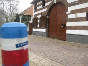 Bij Aalbeek stuit ik op het Pieterpad en op het koppel uit Eindhoven