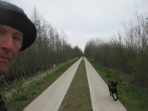 Fietspad over de Ochsenweg ten noorden v Hamburg